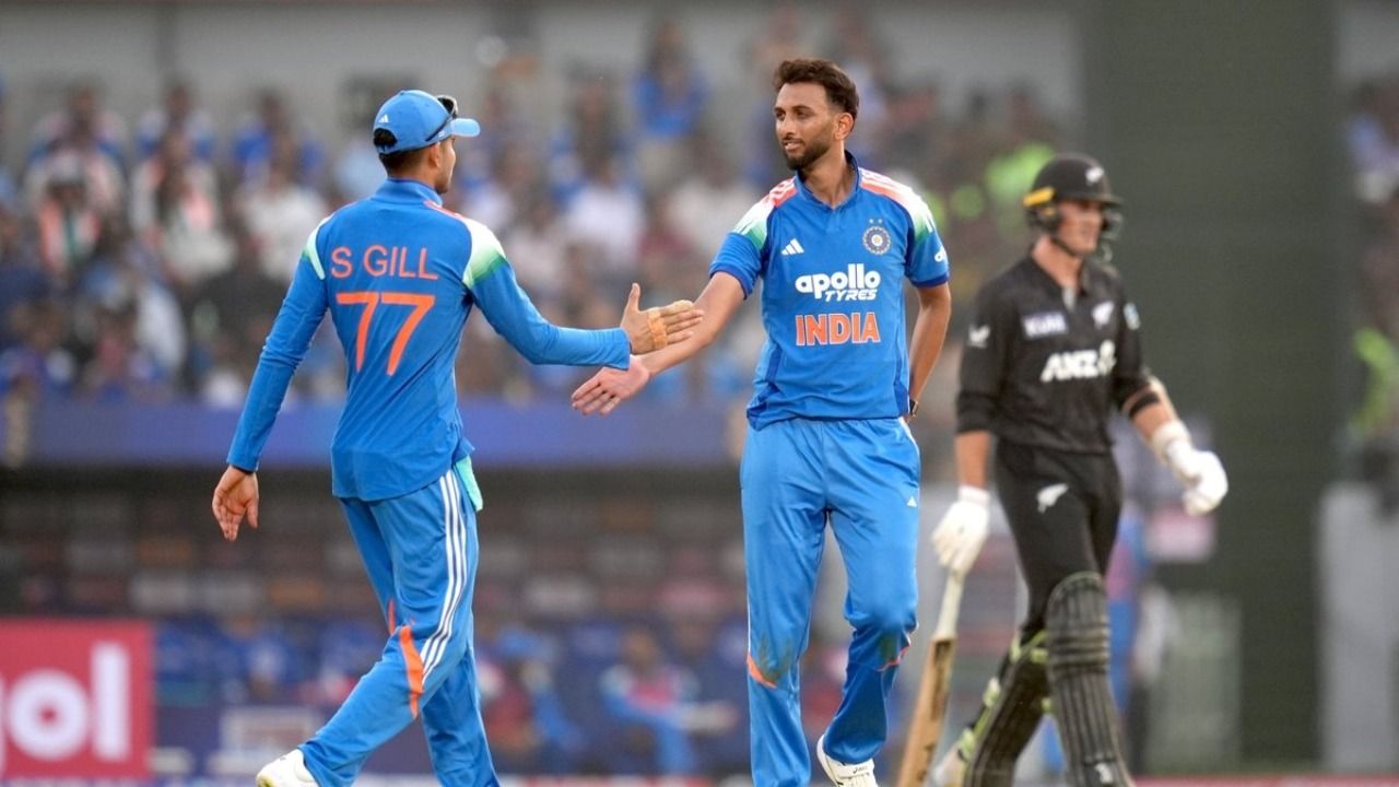 ಗಿಲ್ ಪಡೆಗೆ ಒತ್ತಡ ಹೆಚ್ಚಿಸಿದ ನ್ಯೂಜಿಲೆಂಡ್​.. ಹೇಗಿತ್ತು ಬ್ಯಾಟಿಂಗ್..?