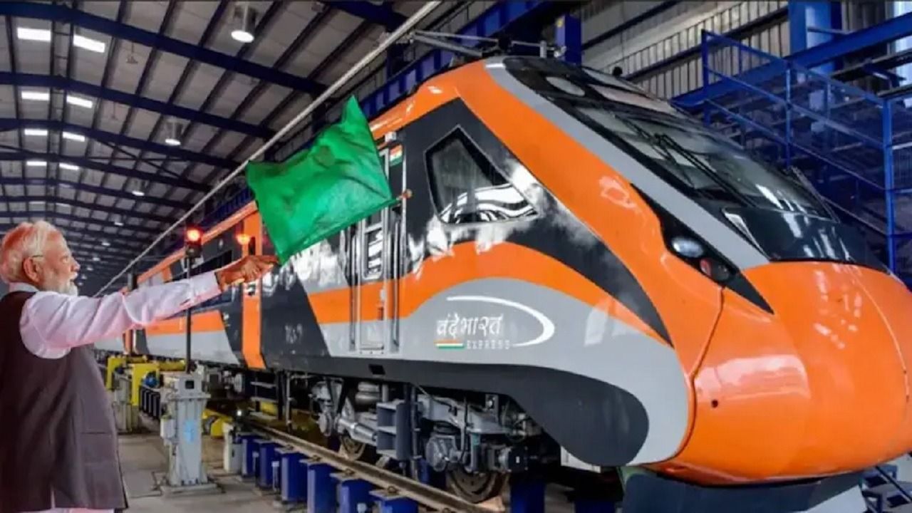 ದೇಶದ ಮೊದಲ 'ವಂದೇ ಭಾರತ್ ಸ್ಲೀಪರ್' ರೈಲಿಗೆ ಮೋದಿ ಚಾಲನೆ.. ಏನಿದರ ವಿಶೇಷತೆ?