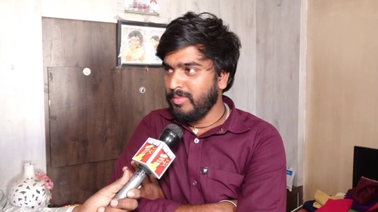 ‘ನಾನು ಹಾಡುಗಾರ, ಅವರು..’ ಬಿಗ್ ಬಾಸ್ ಗೆಲ್ಲೋದು ಯಾರೆಂದು ಹೇಳಿದ ಹನುಮಂತು