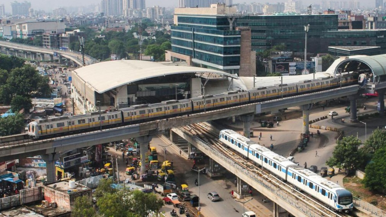 गणतंत्र दिवस पर दिल्ली मेट्रो का खास इंतजाम, सुबह 3 बजे से दौड़ेंगी ट्रेनें, हर 15 मिनट पर होगा परिचालन 