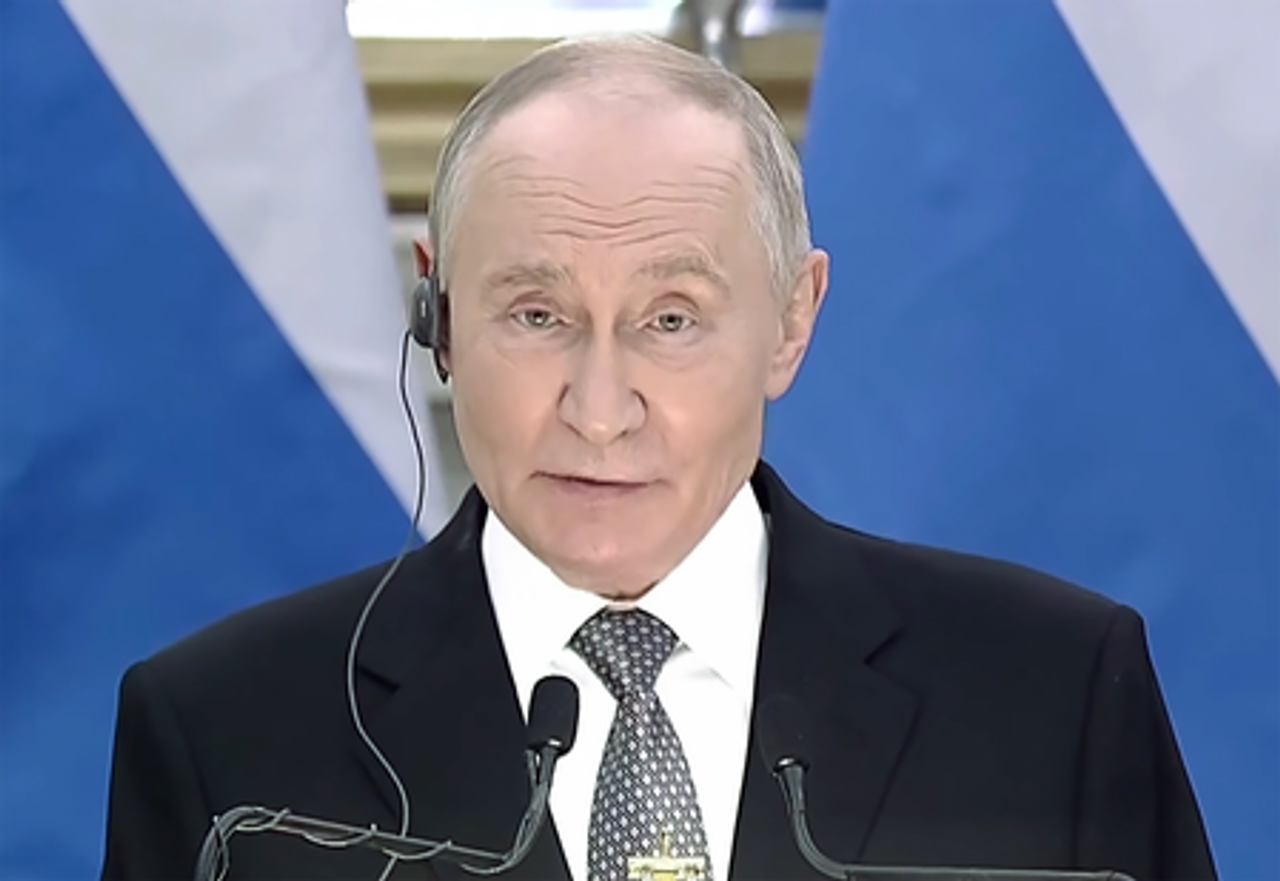 तेल रिफाइनरी पर हमले से चिंतित खाड़ी देश, क्रेमलिन का दावा 'पुतिन करेंगे ईरान से बात'