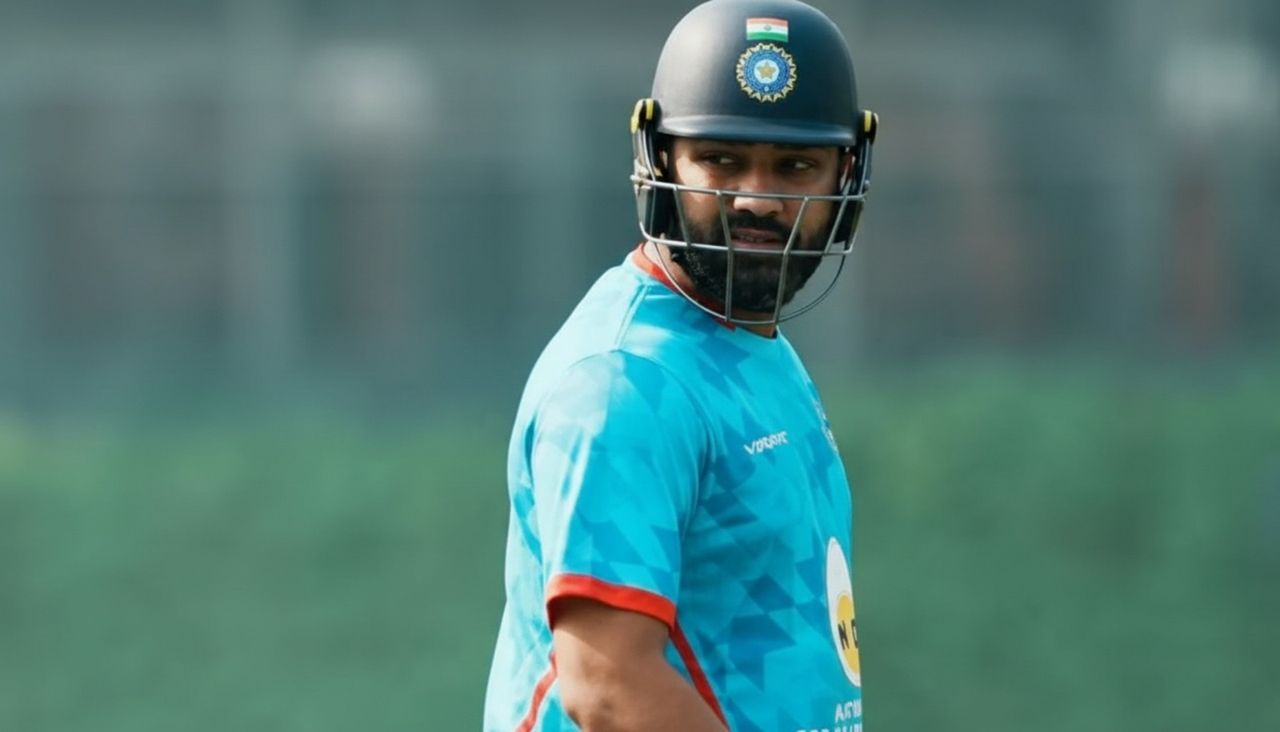 Rohit Sharma Declines Fan's Vada Pav Offer, Reaction Goes Viral
