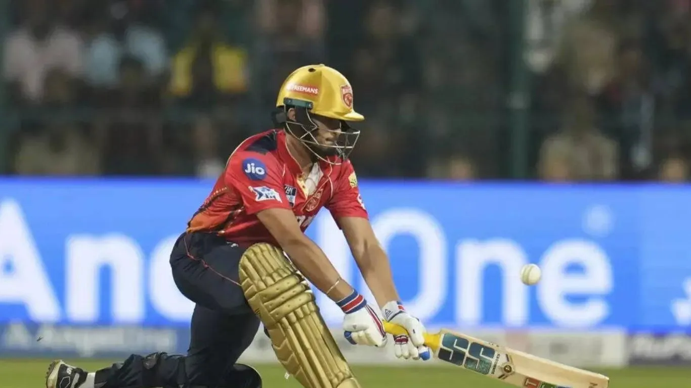  nehal wadhera , rcb , M.Chinnaswamy Stadium , rcb vs pbks 