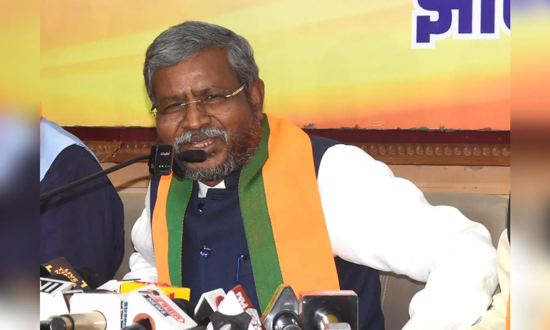 jharkhand news, babu lal marandi hemant soren, बाबू लाल मरांडी, हेमंत सोरेन, झारखंड डीजीपी नियुक्ति विवाद