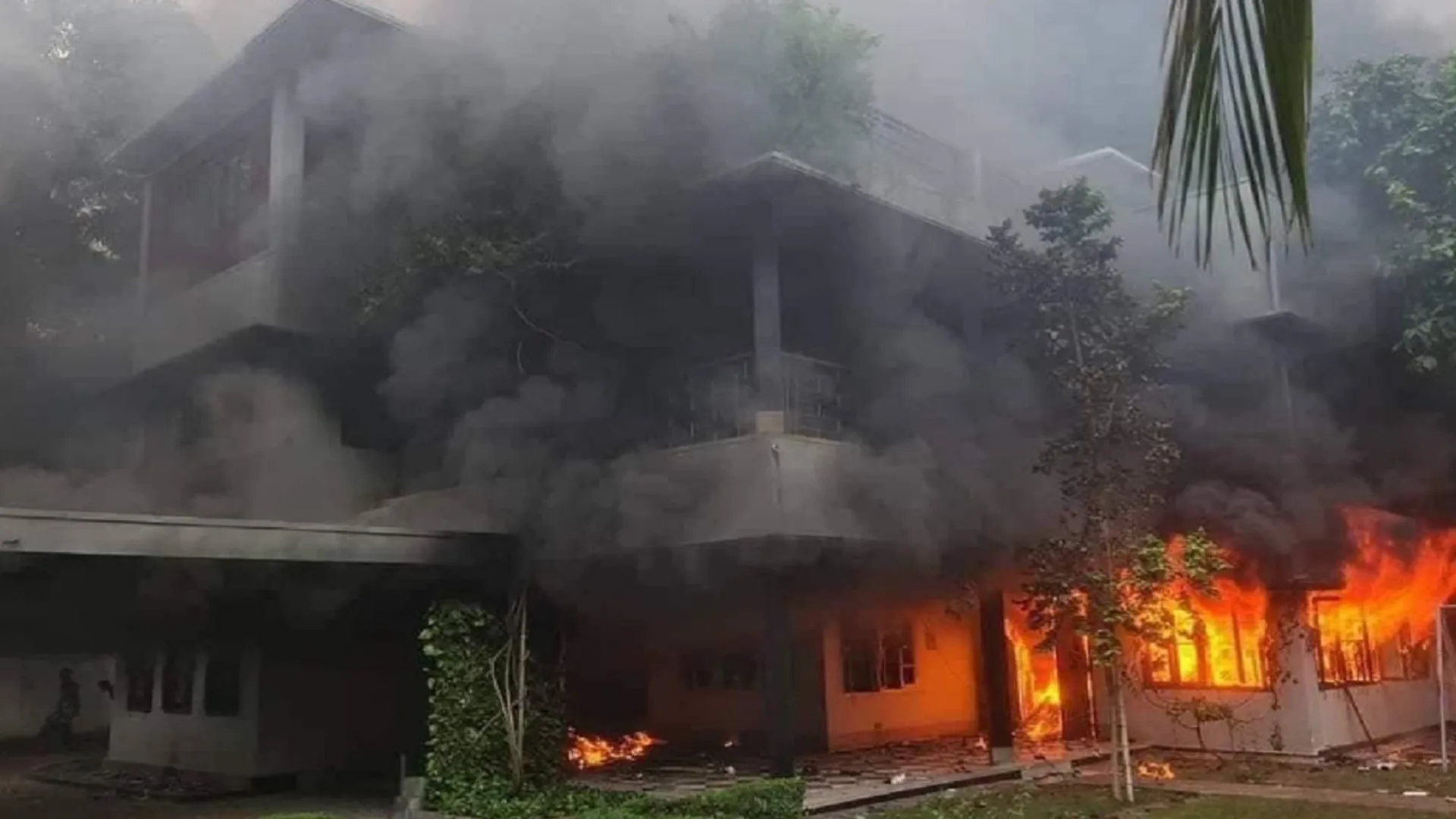Sheikh Mujibur Rahman House burnt