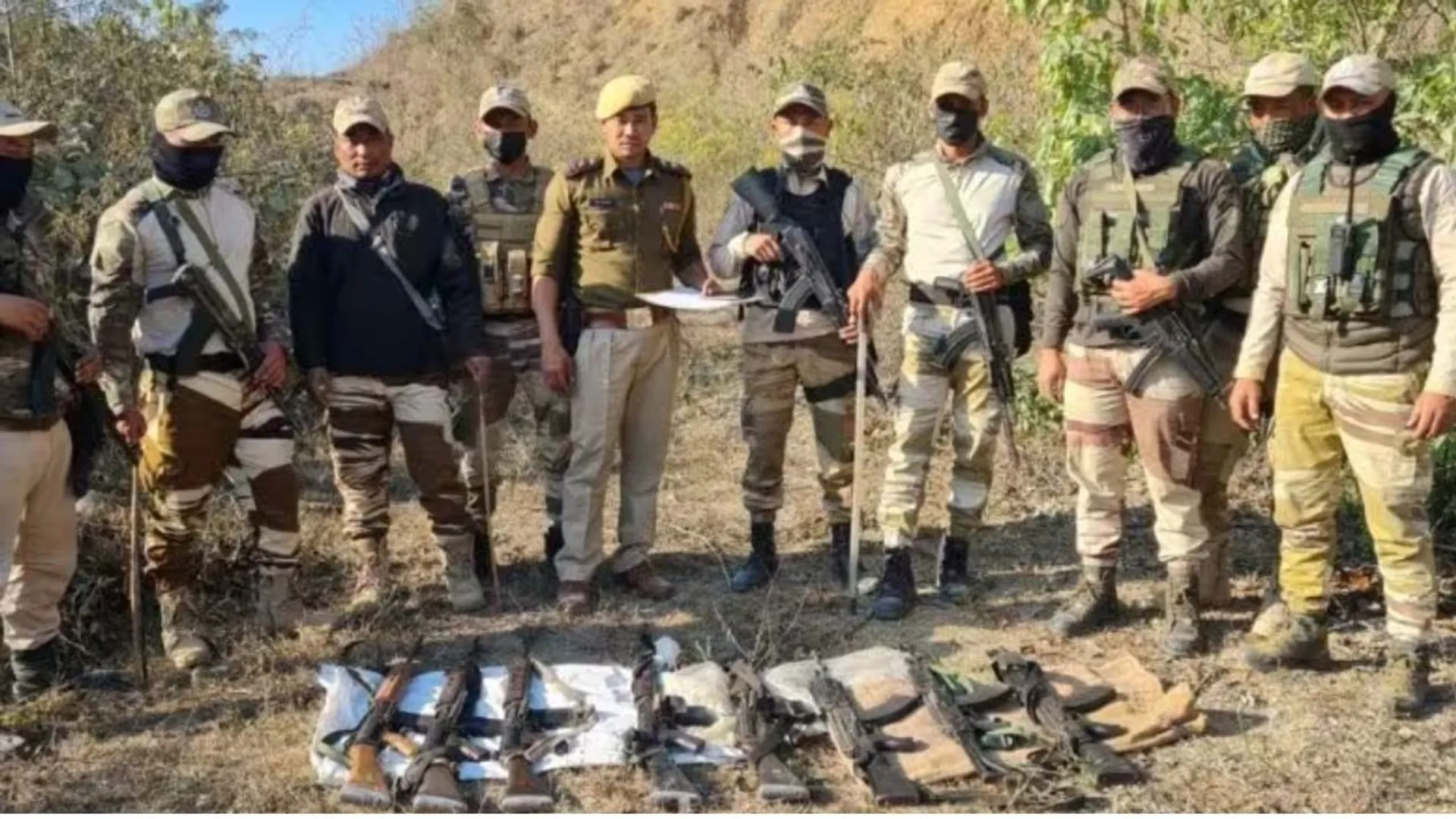 मणिपुर में सुरक्षा बलों की कार्रवाई, 11 उग्रवादी गिरफ्तार, हथियार बरामद