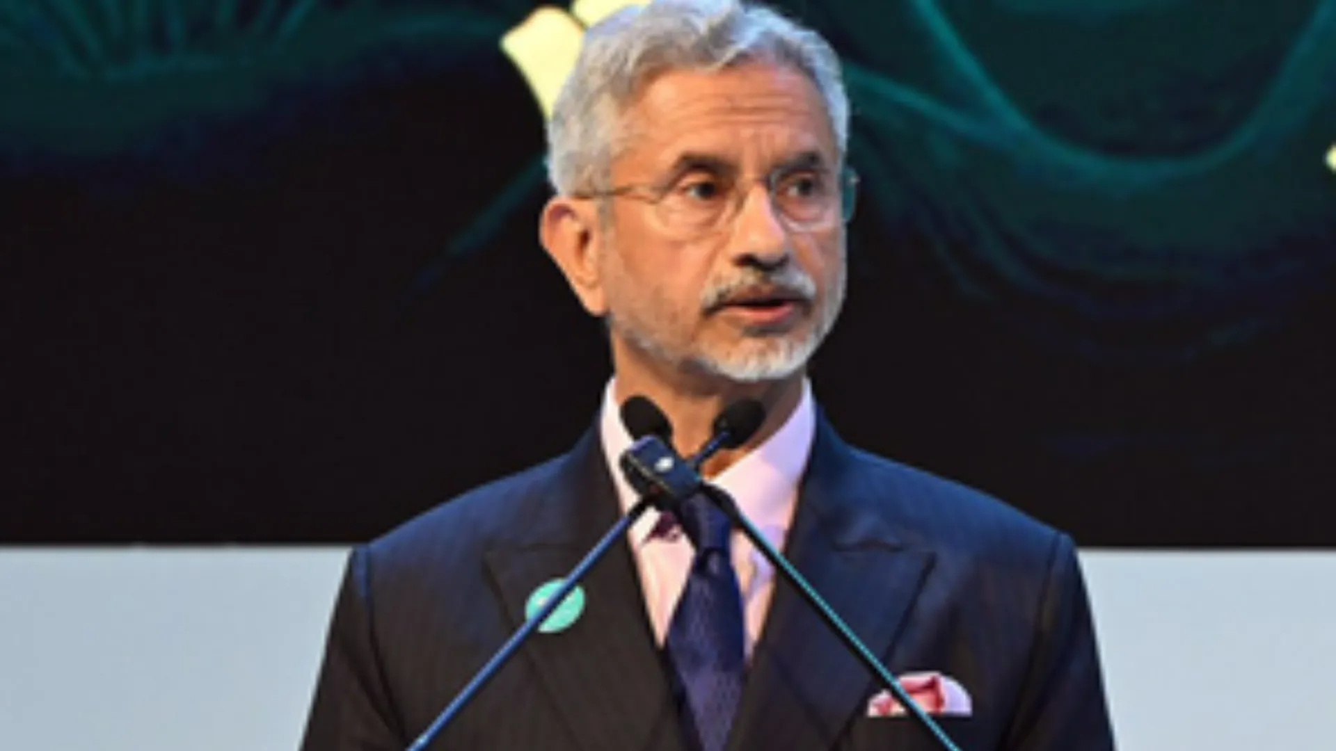 S Jaishankar, foreign ministry contact usa to urgent visa for meelam's family