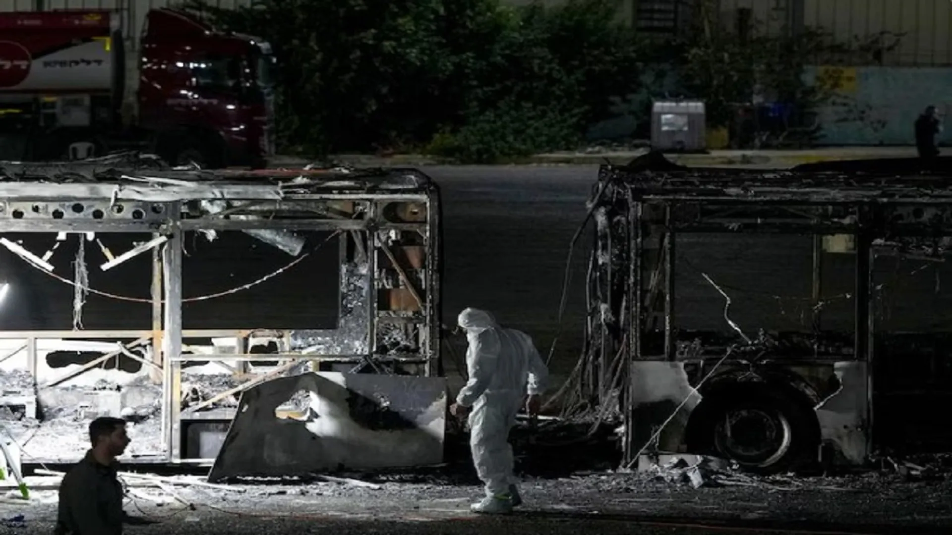 Bus explode