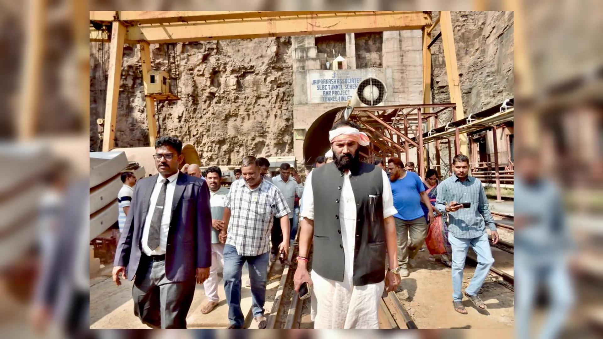 telangana, telangana tunnel, telangana tunnel collaps, telangana tunnel news, narendra modi, under construction stretch in the tunnel of Srisailam Left Bank Canal 