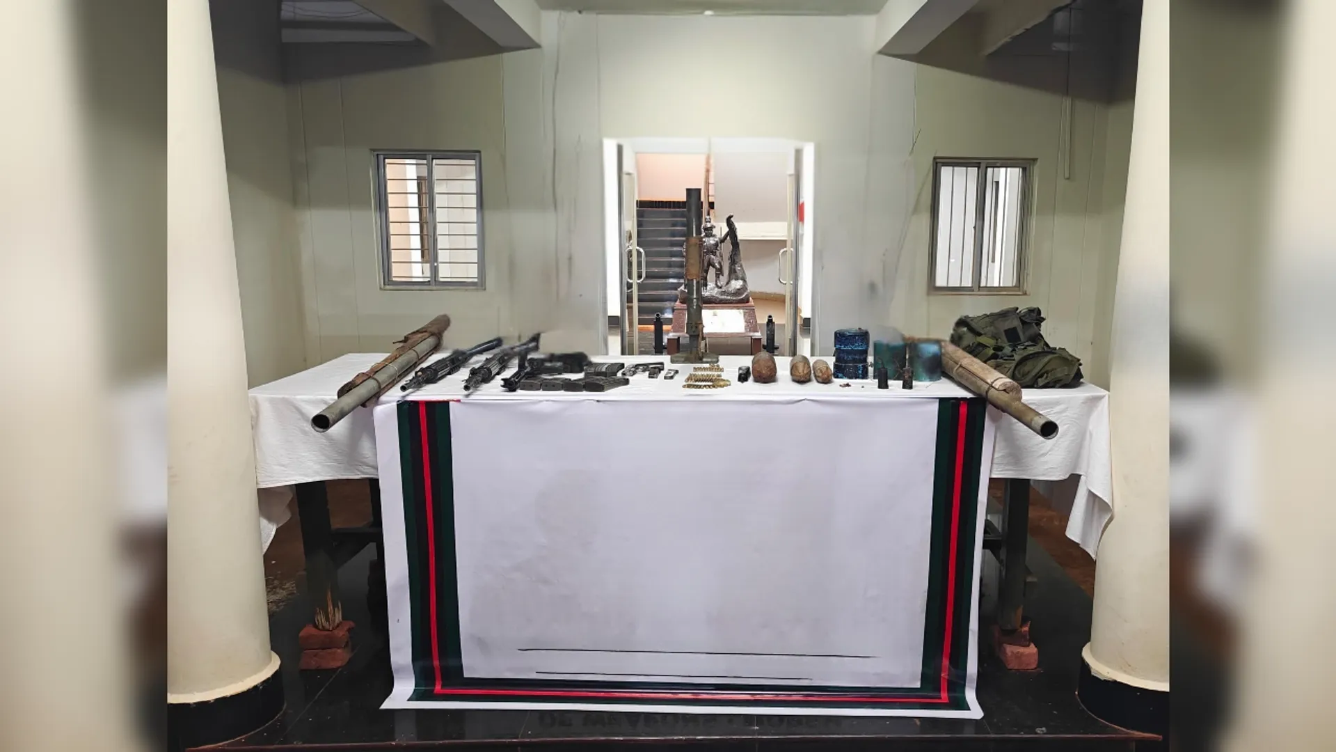 Manipur News, Manipur News in Hindi, Surrender of weapons in Manipur, 99 weapons surrendered मणिपुर न्यूज, मणिपुर न्यूज इन हिंदी