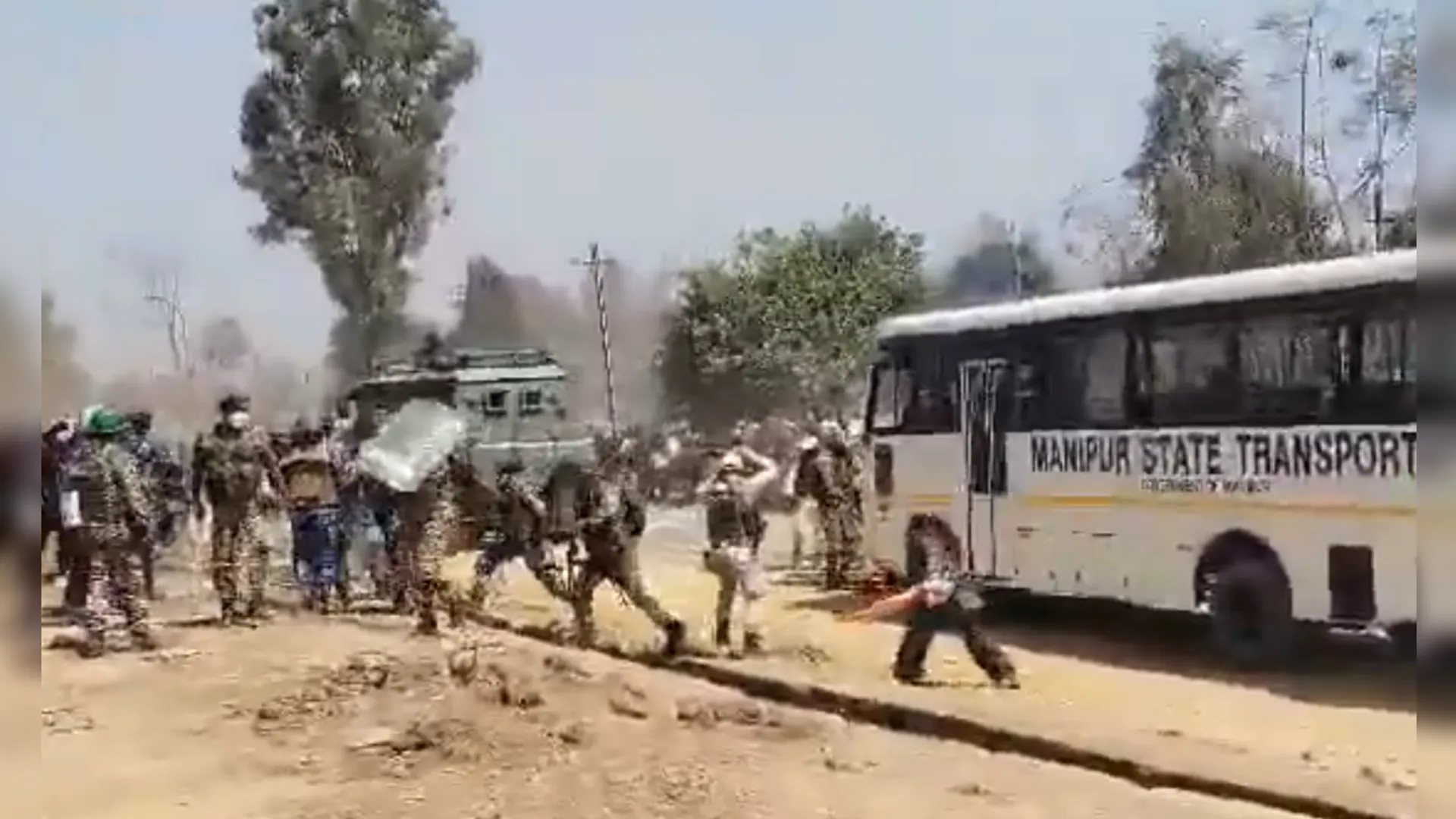 manipur news, Kukis clash with forces, मणिपुर में कुकी समुदाय,