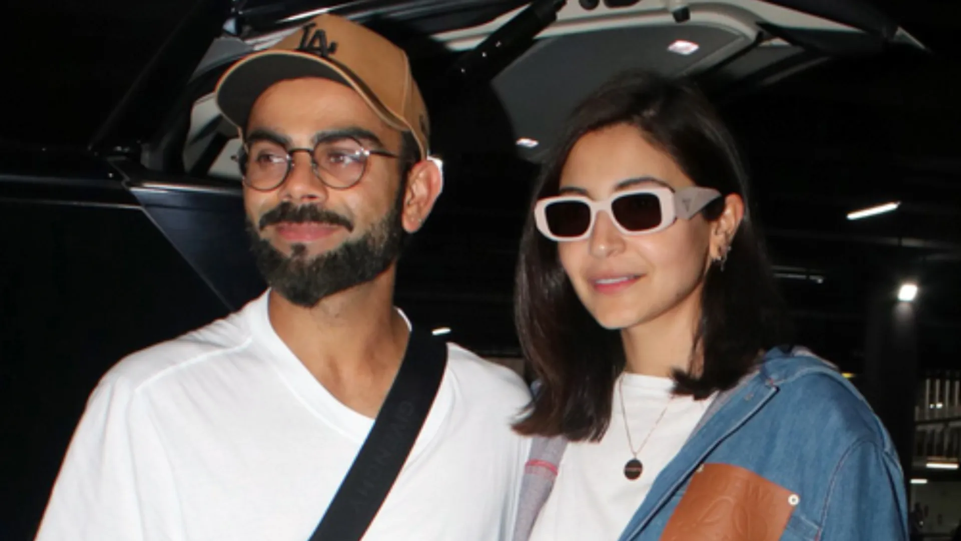 Virat Kolhi & Anushka Sharma 