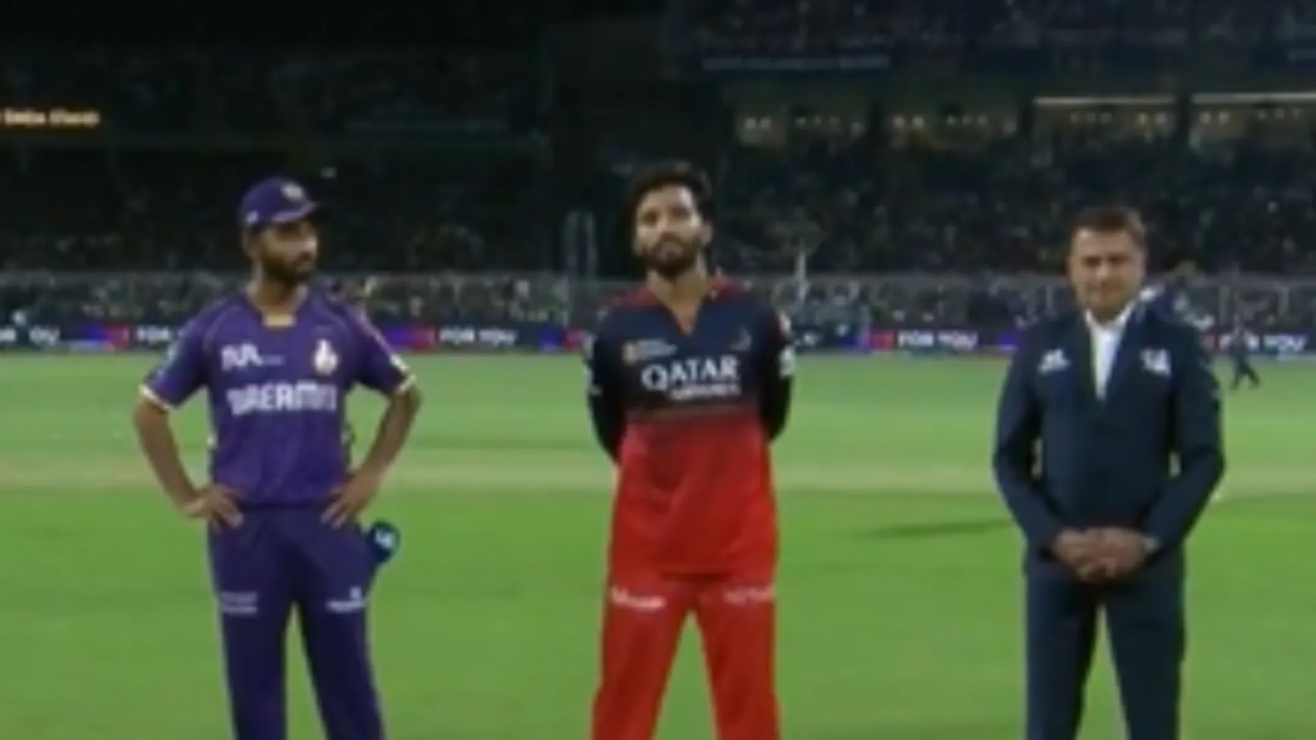 RCB Chose bowling in first match