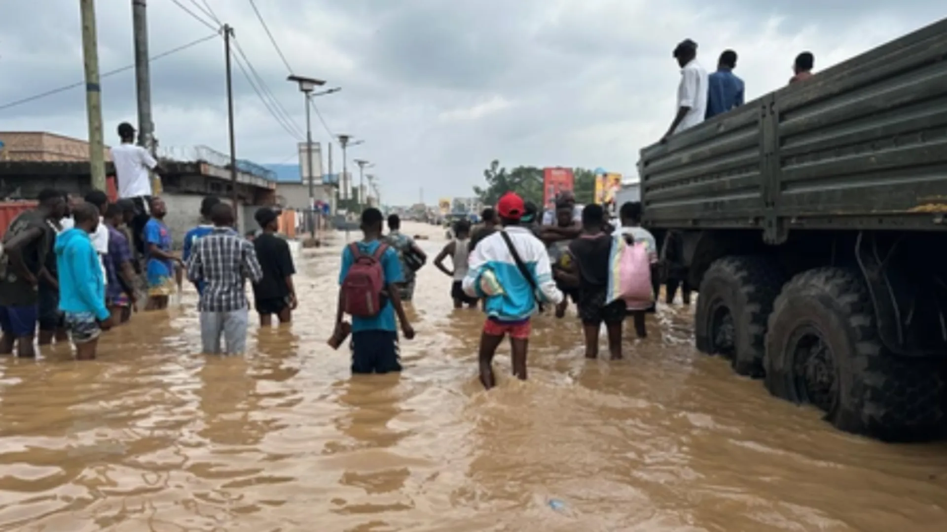 33 people killed in congo flood