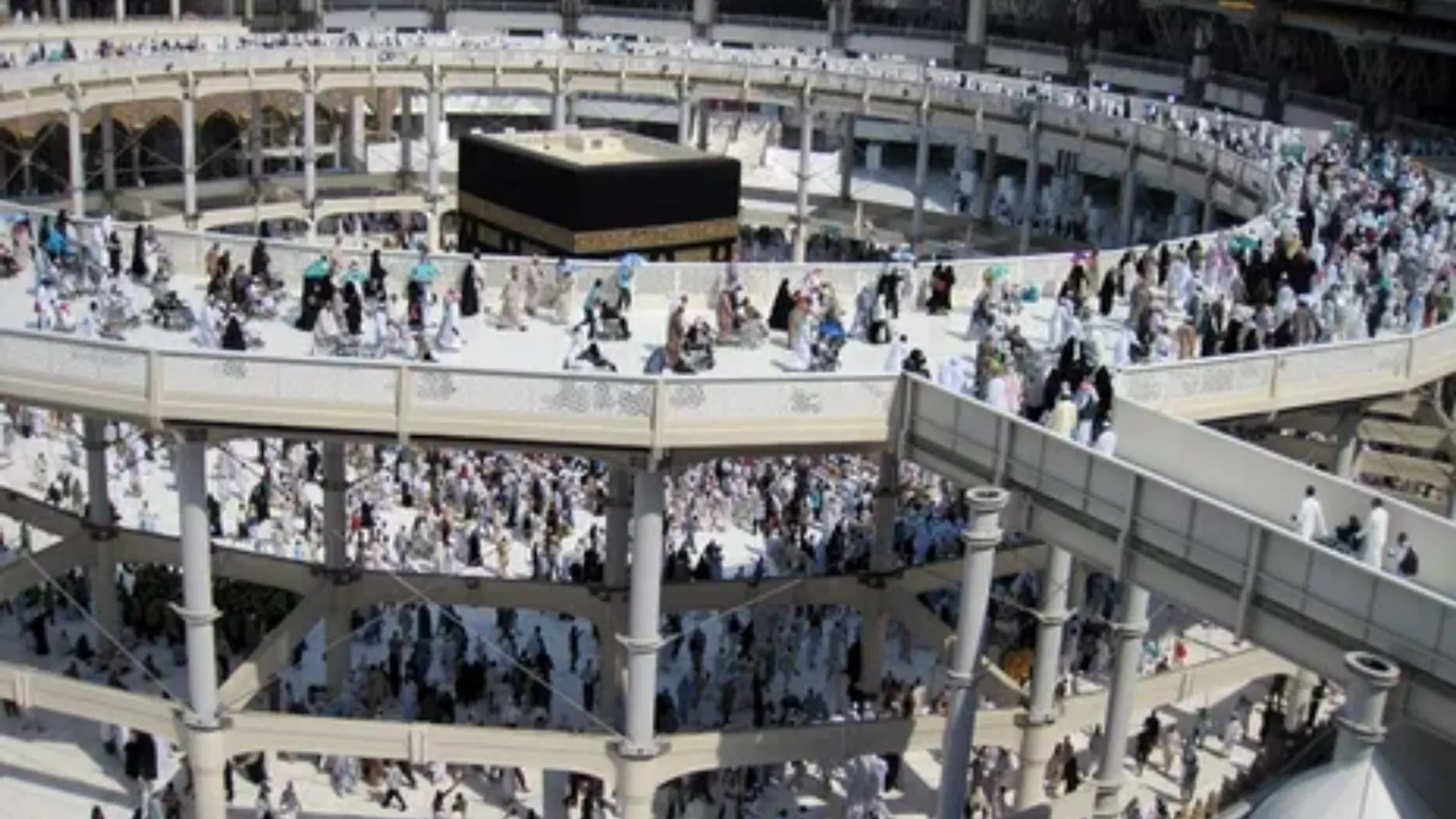 saudi arabia suspended visas to 14 countries amid hajj yatra