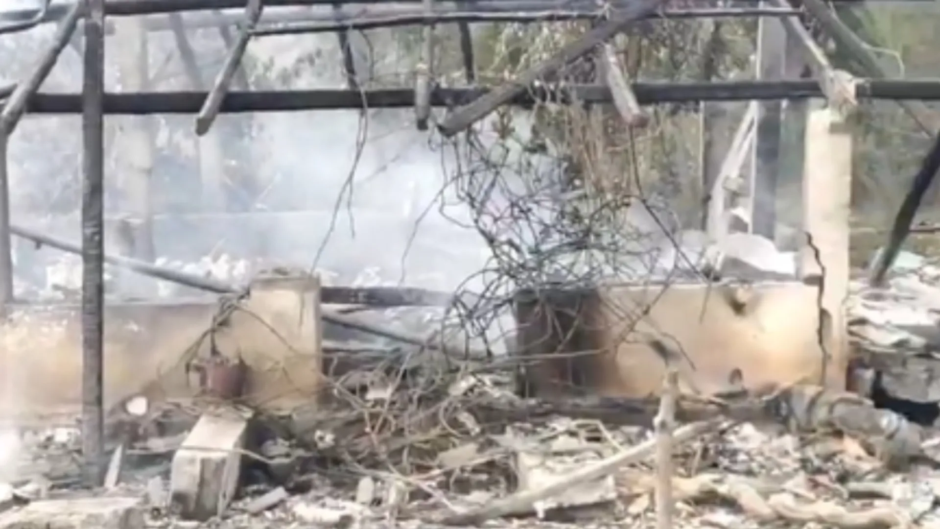 andhra pradesh 8 people killed in due to explosion in firecracker factory