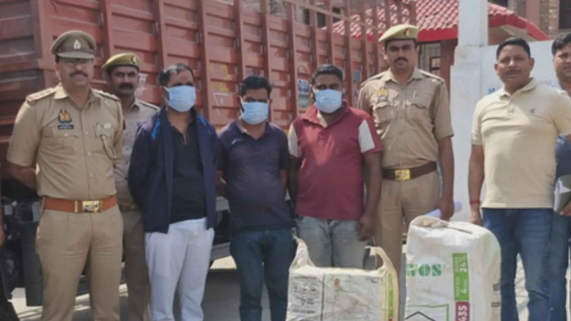 police seized 149 kg hemp worth rupees 40 lakhs in greater noida 