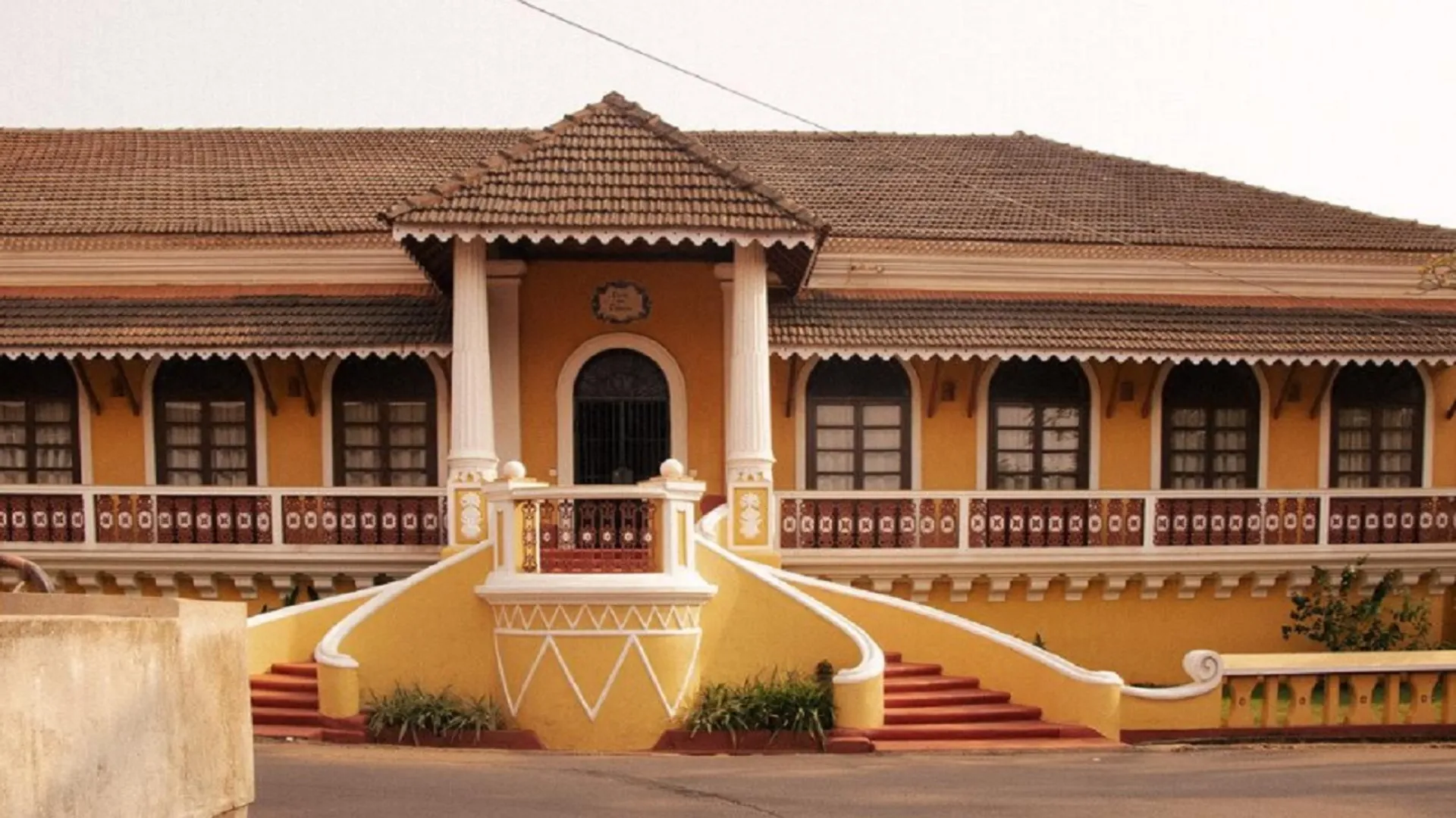 Portuguese Bungalows in Goa