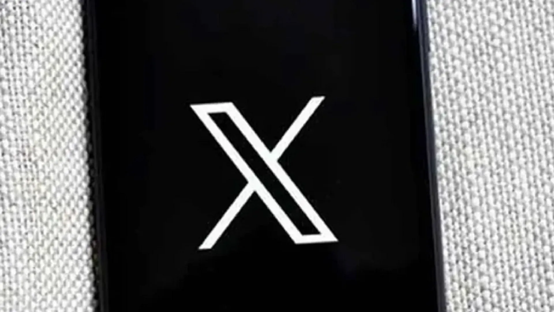 X Twitter