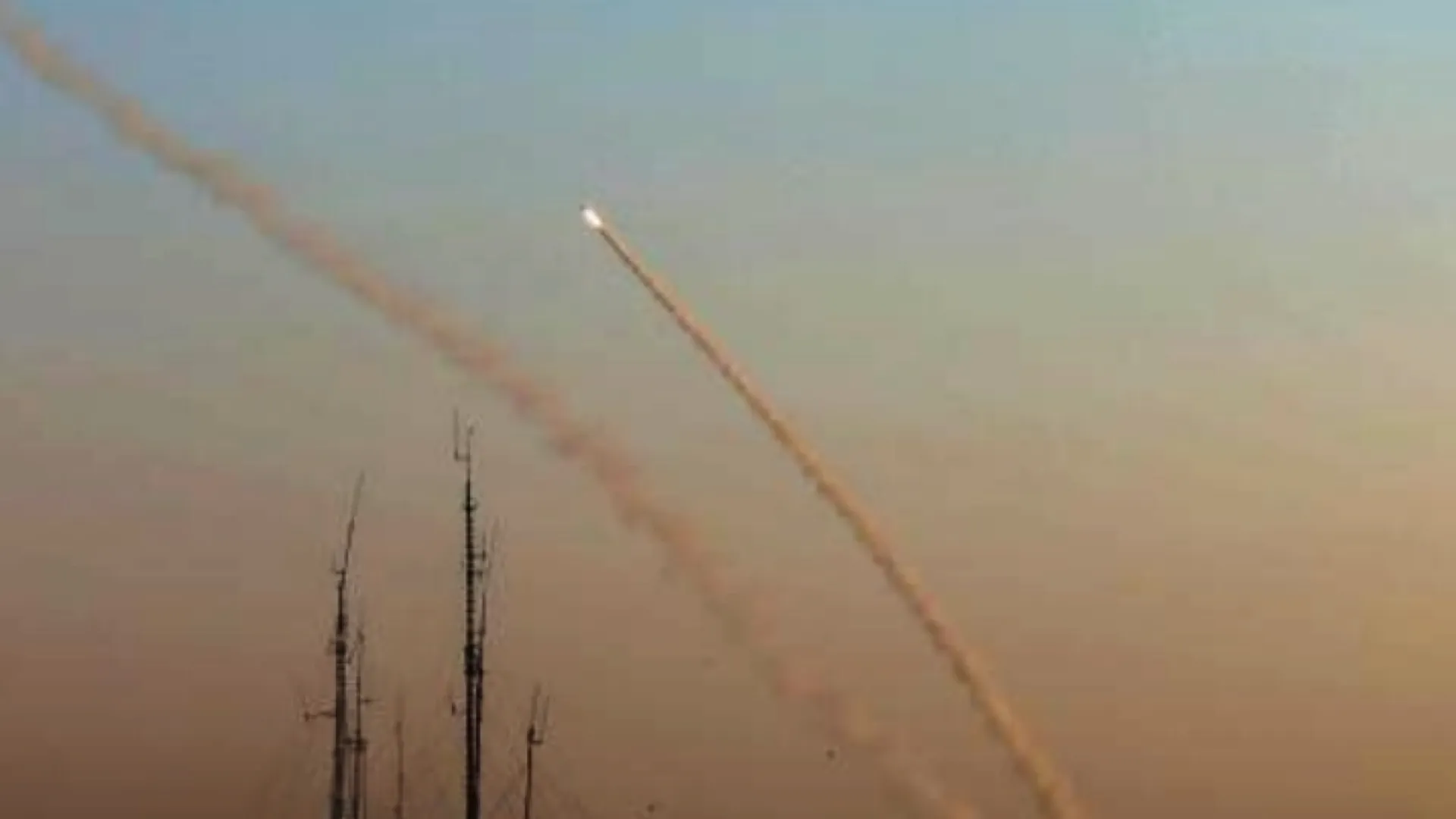 Top news in India, Pakistan air bases targeted, Pahalgam Terror Attack, Operation Sindoor, Indian armed forces, पाकिस्तान के 4 एयरबेस पर हमला, भारत की जवाबी कार्रवाई, 