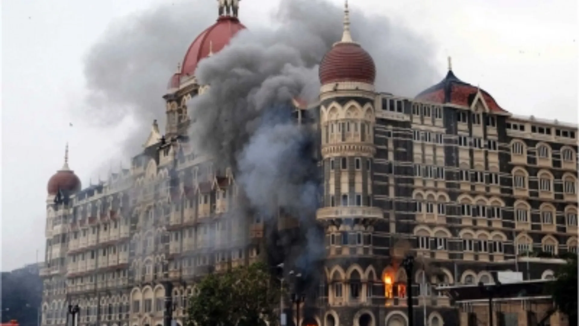 mumbai police got bomb threat mail to shivaji airport and taj hotel saying hanging of afzal guru was unjust