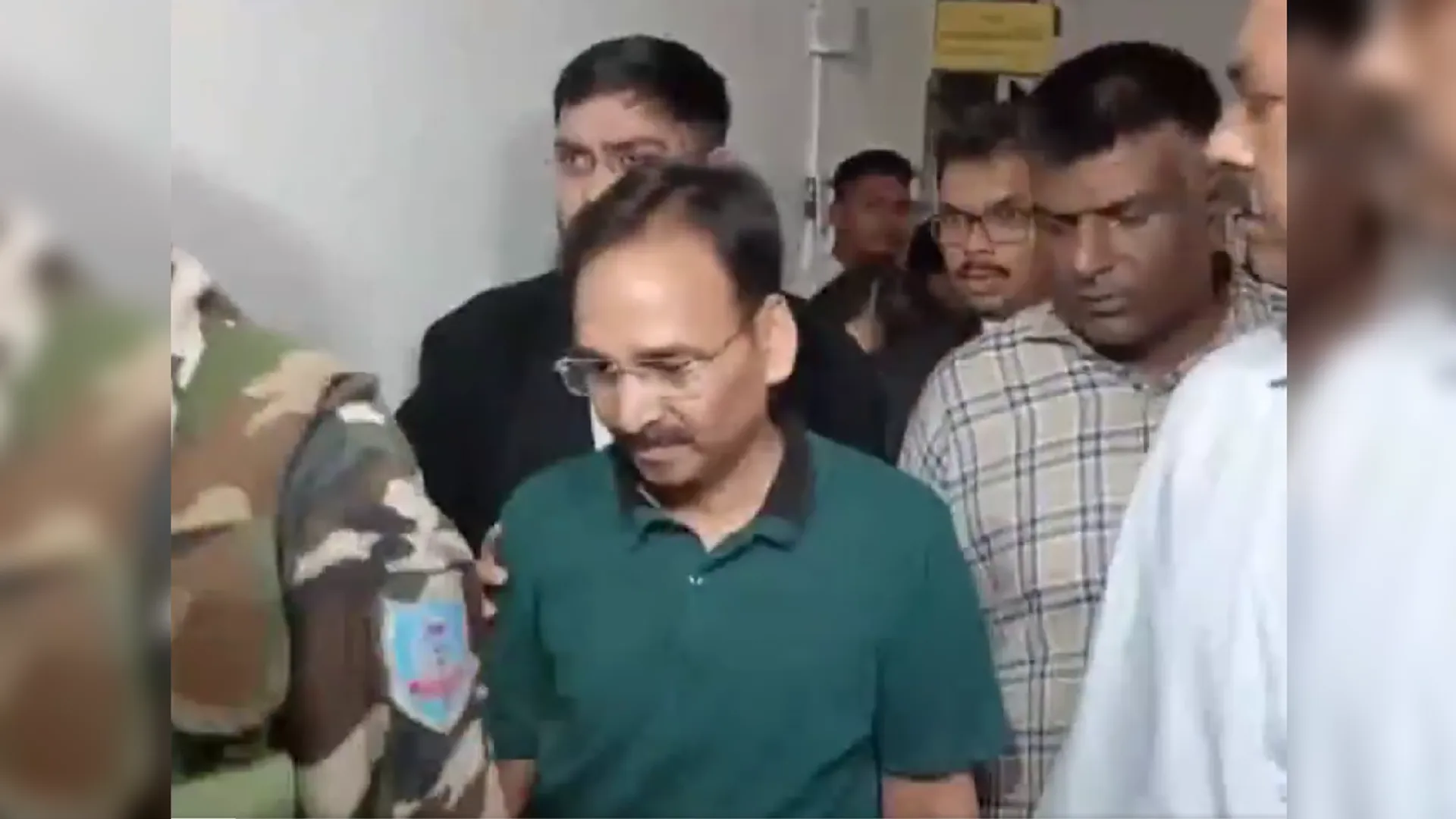 विनय चौबे, झारखंड समाचार, हेमंत सोरेन पूर्व सचिव विनय चौबे गिरफ्तार, एसीबी, शराब घोटाला,