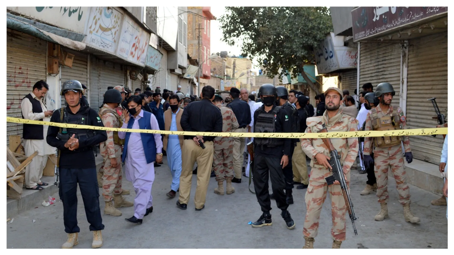 balochistan suicide car bomb,suicide blast balochistan,school bus car suicide bomb,balochistan suicide bomb attack,balochistan suicide bomb blast,school bus khuzdar blast
