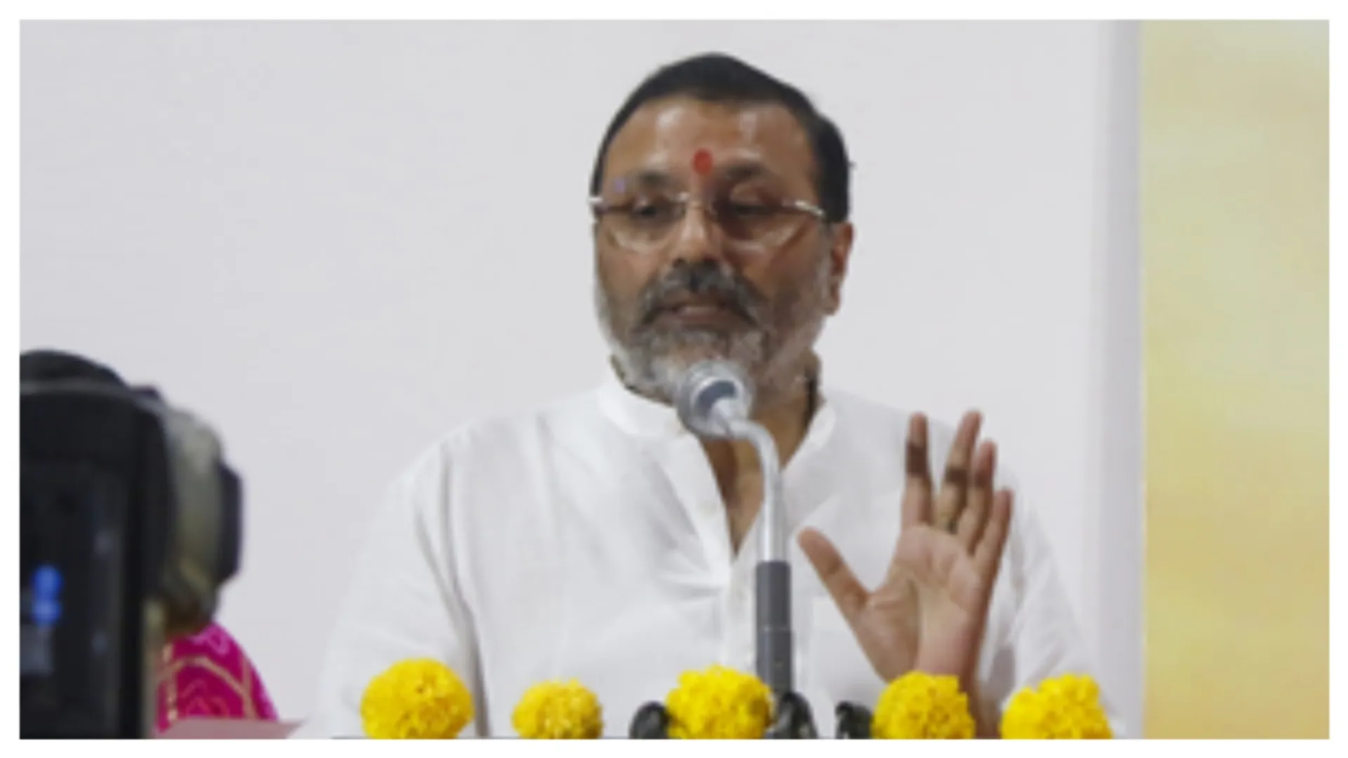 निशिकांत दुबे 