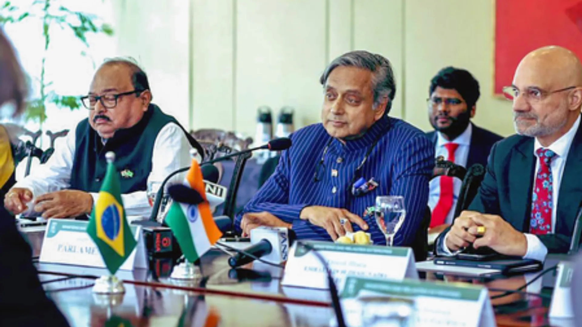 SHASHI THAROOR ON DONALD TRUMP CLAIM ON CEASEFIRE BETWEEN INDIA AND PAKSITAN 