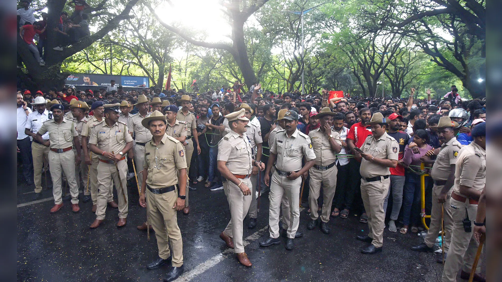 बेंगलुरु भगदड़, Bengaluru stampede, Karnatka high court,  KSCA officials