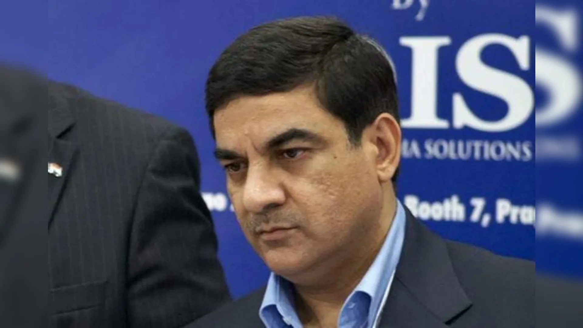 sanjay bhandari, ED, Robert vadra