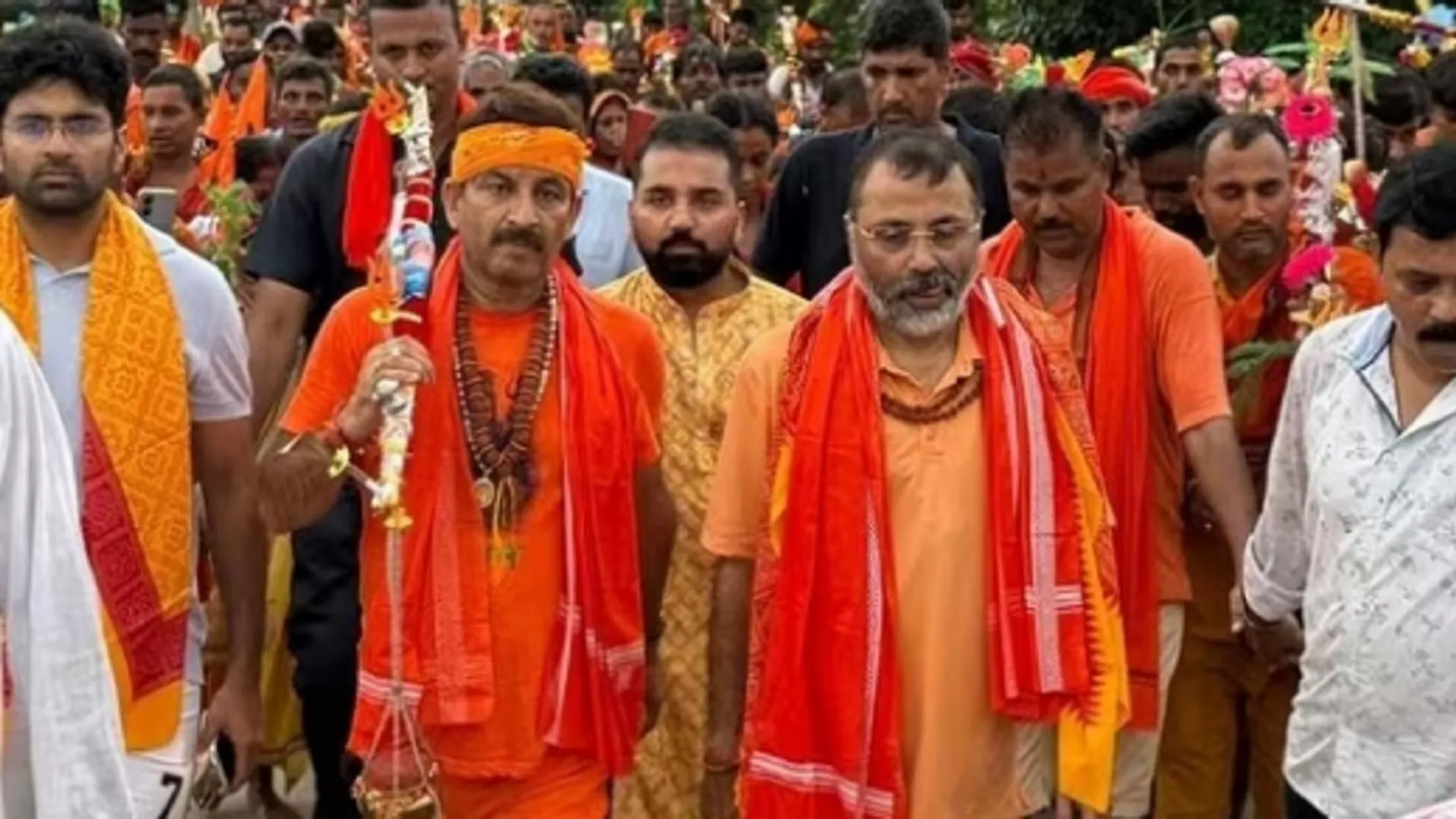 manoj tiwari 3