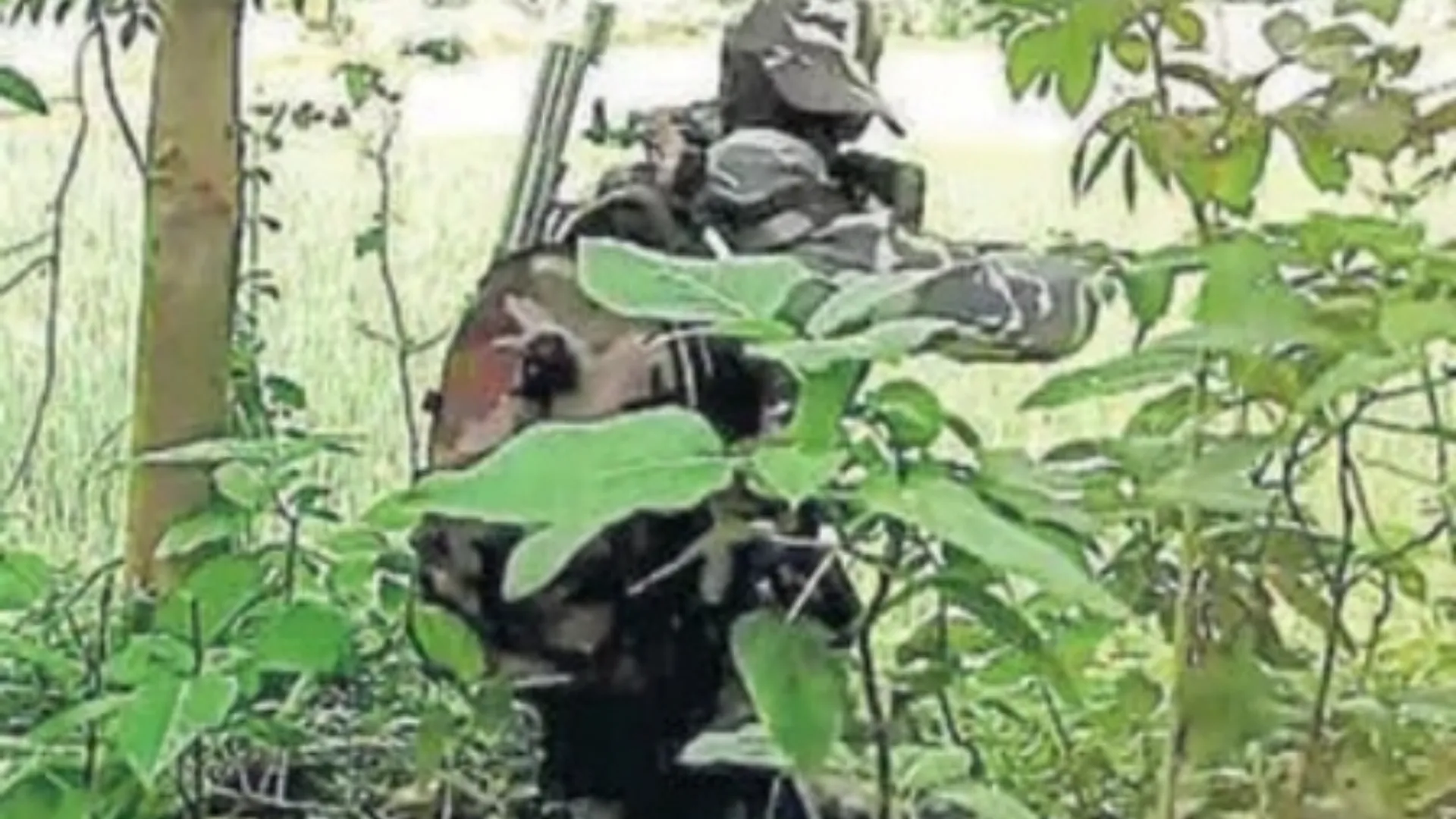 chhattisgarh two soldiers wounded in encounter between maoists and security forces