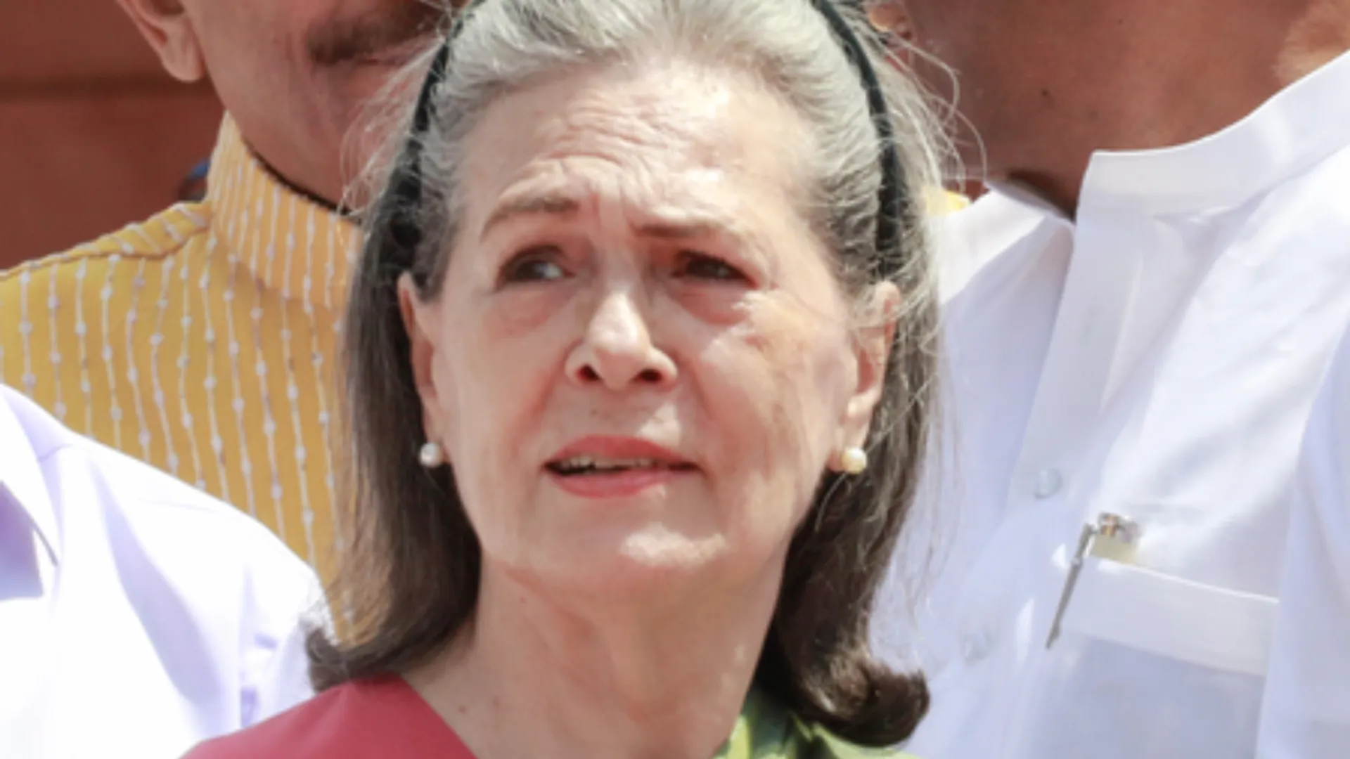 bjp claims sonia gandhi name added in voter list before citizenship