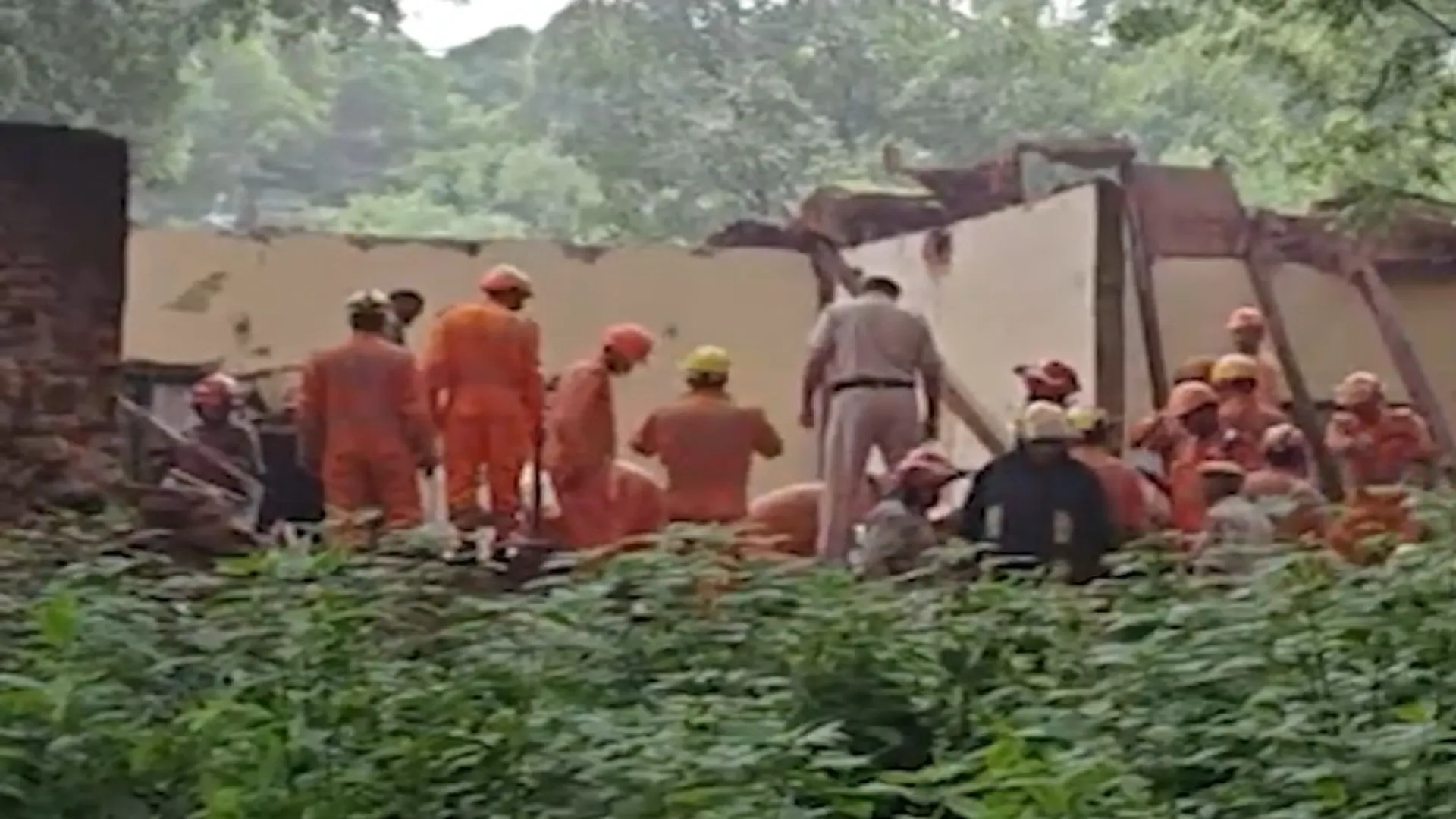 Accident in Humayun tomb, new delhi news,