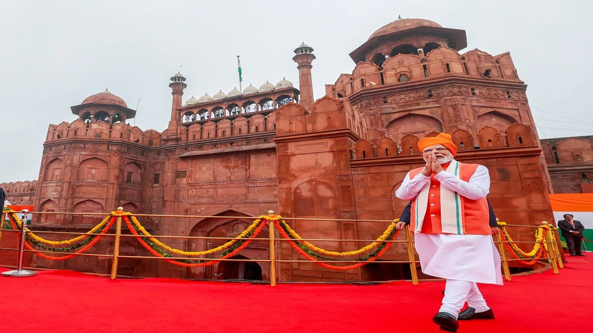 modi red fort 991
