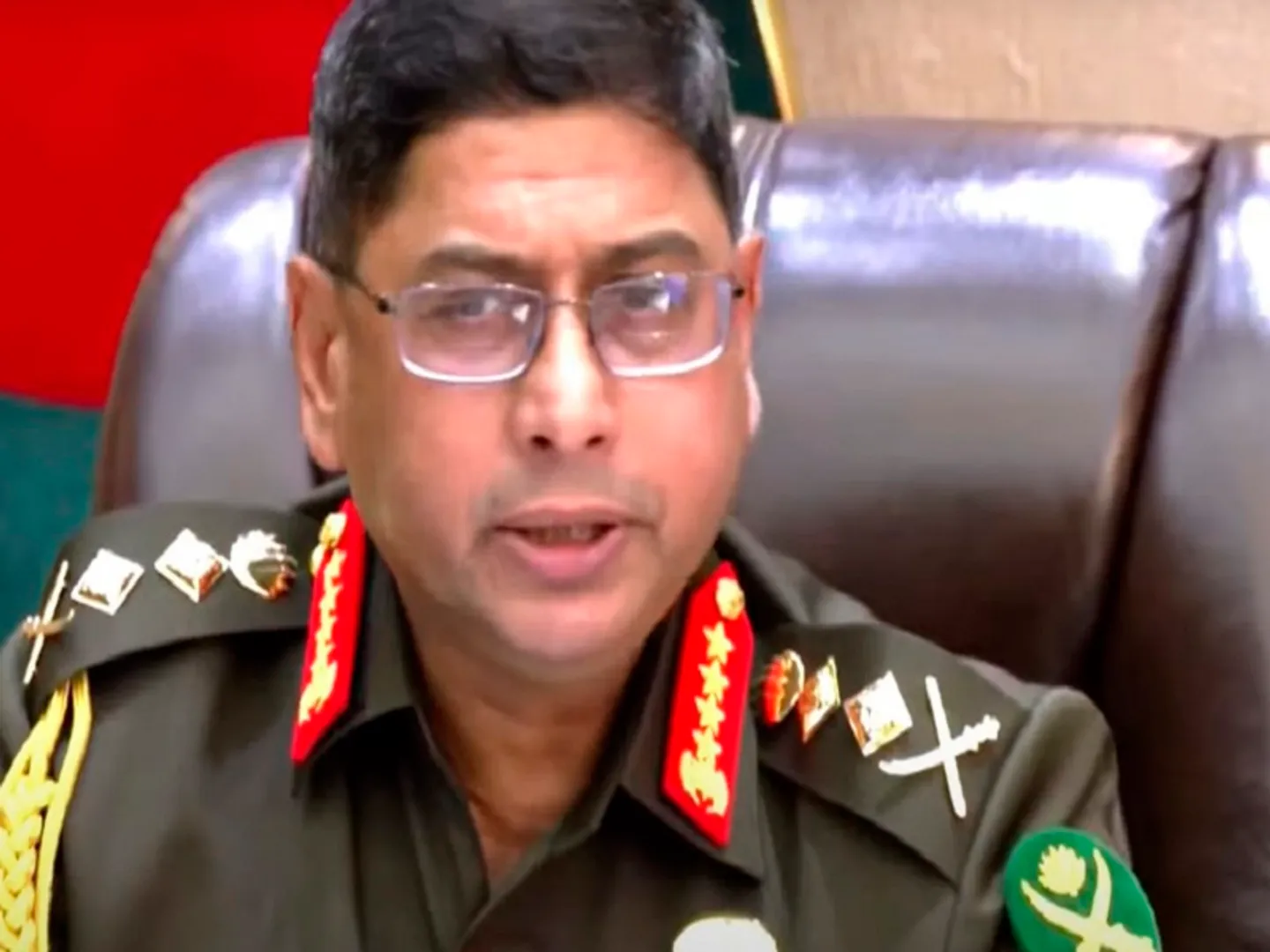 बांग्लादेश में अंतरिम सरकार बनेगी, सेना प्रमुख का शेख हसीना के देश छोड़ने के बाद ऐलान