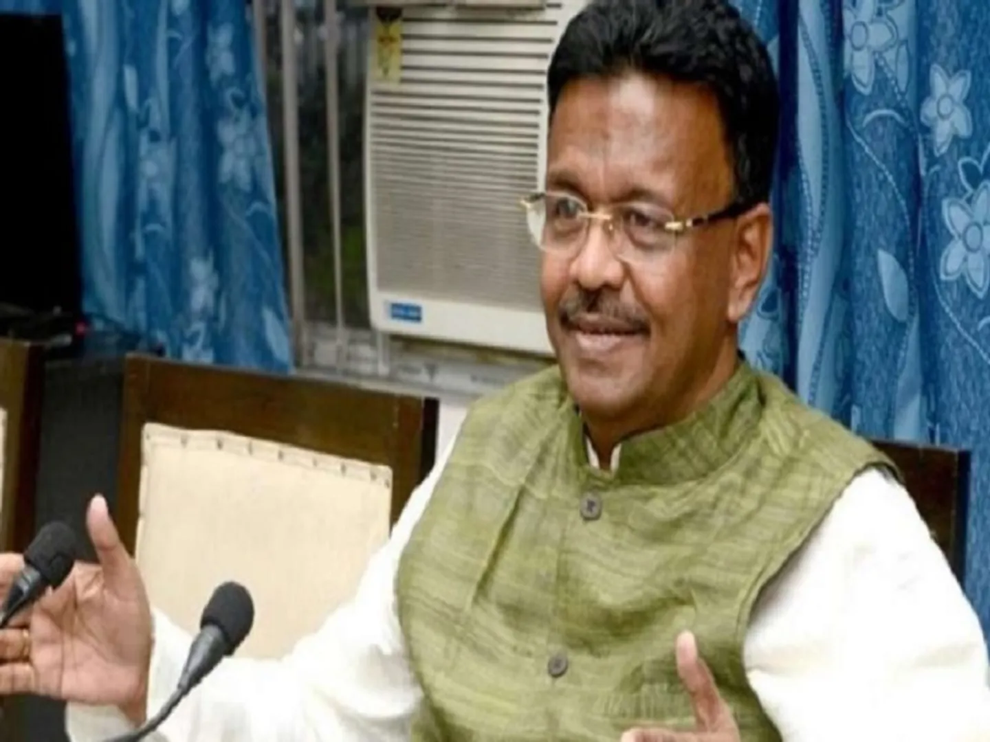 तृणमूल मंत्री के इस्लाम से जुड़ी टिप्पणी पर बंगाल विधानसभा में हंगामा, भाजपा विधायकों ने माफी मांगने को कहा