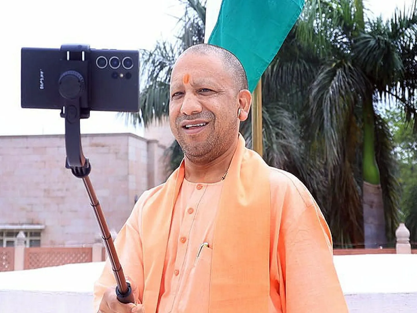 उत्तर प्रदेश की नई सोशल मीडिया पॉलिसी क्या है?