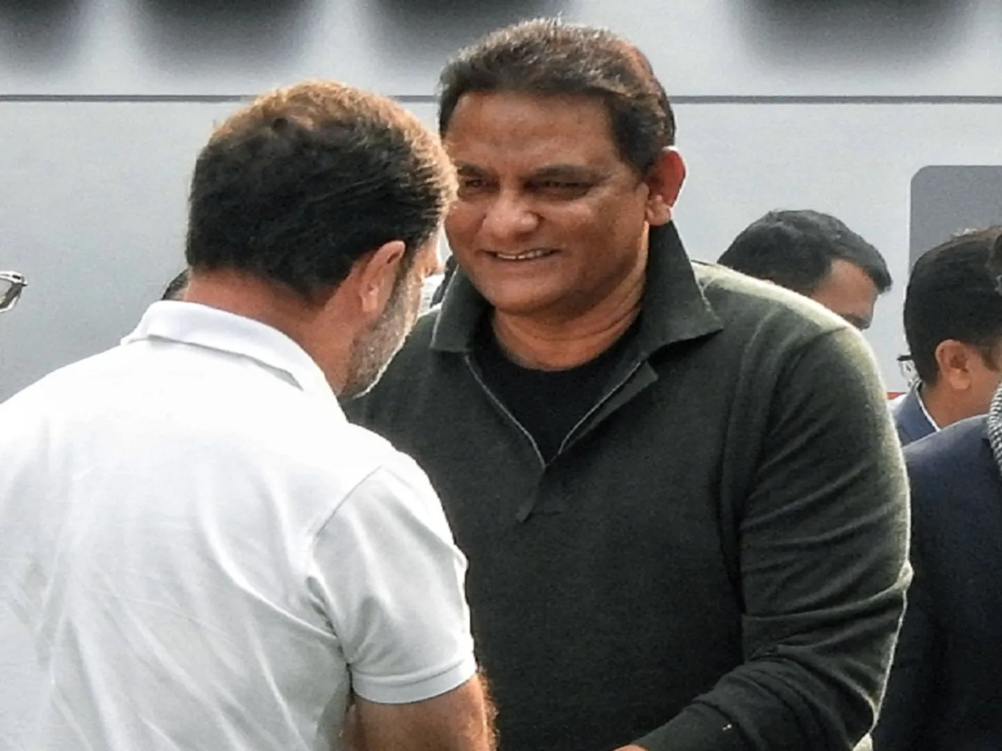 मोहम्मद अजहरुद्दीन को मनी लॉन्ड्रिंग से जुड़े किस केस में ईडी का समन मिला है?