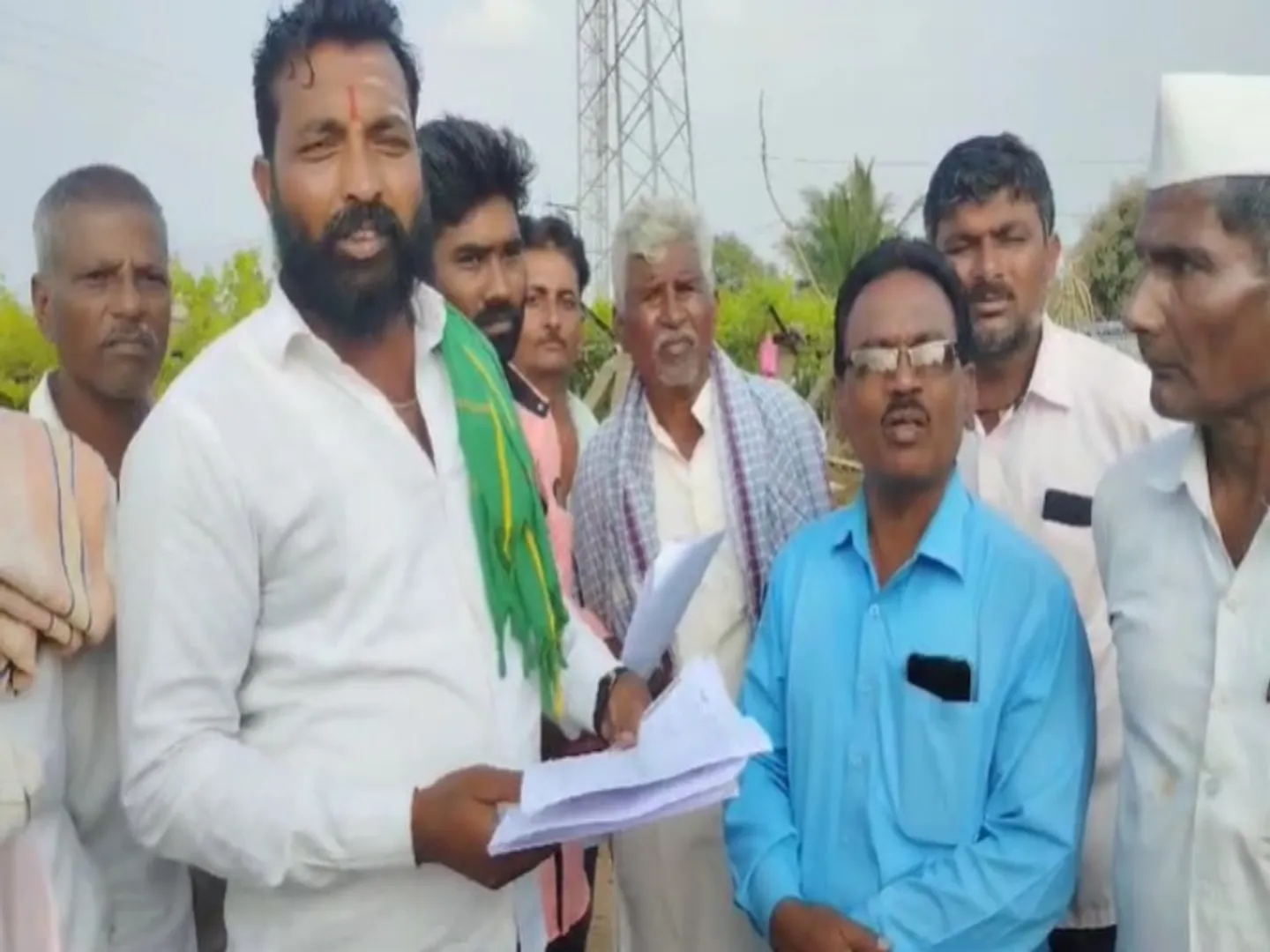 कर्नाटक में किसानों की जमीन पर क्या है विवाद, वक्फ बोर्ड क्यों कर रहा दावा?