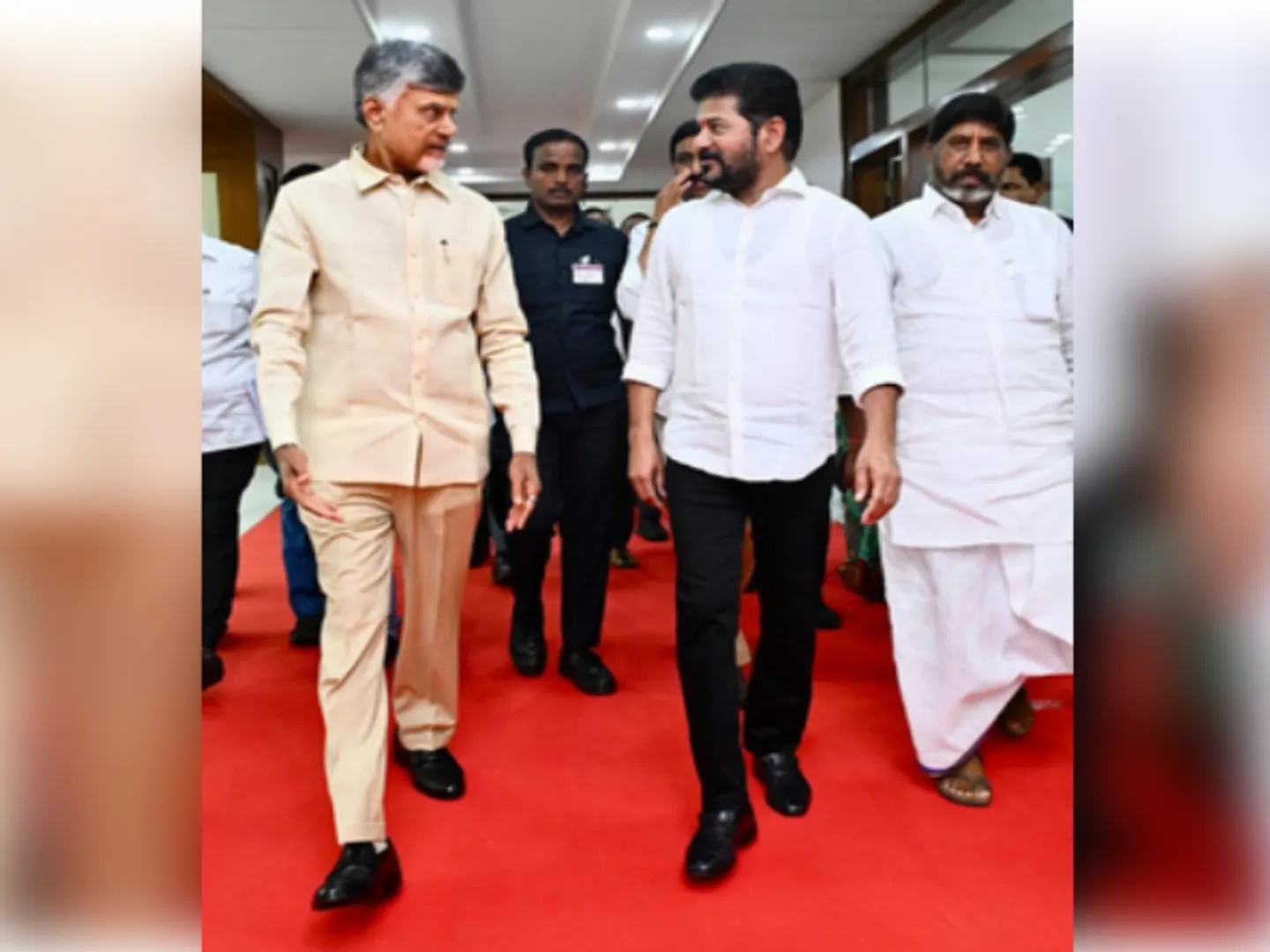 ADR Report, richest CM, Chief Minister with the least assets, richest CM of india, richest Chief Minister Yogi Adityanath Assets, Yogi Adityanath Net worth, Richest CM of India, Chandrababu Naidu Net Worth, भारत के सबसे अमीर सीएम