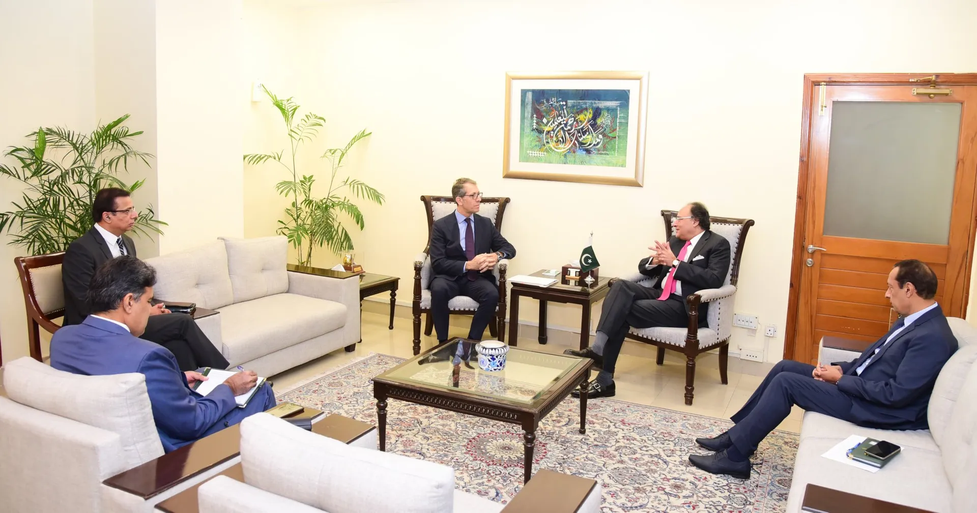 IMF cautions Pakistan