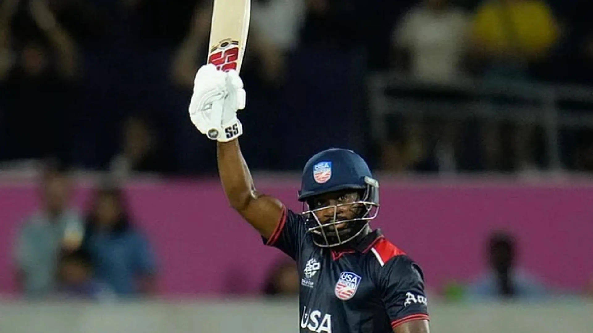 पाकिस्तान को धूल चटाने वाला ये खिलाड़ी IPL में खेलना चाहता है 