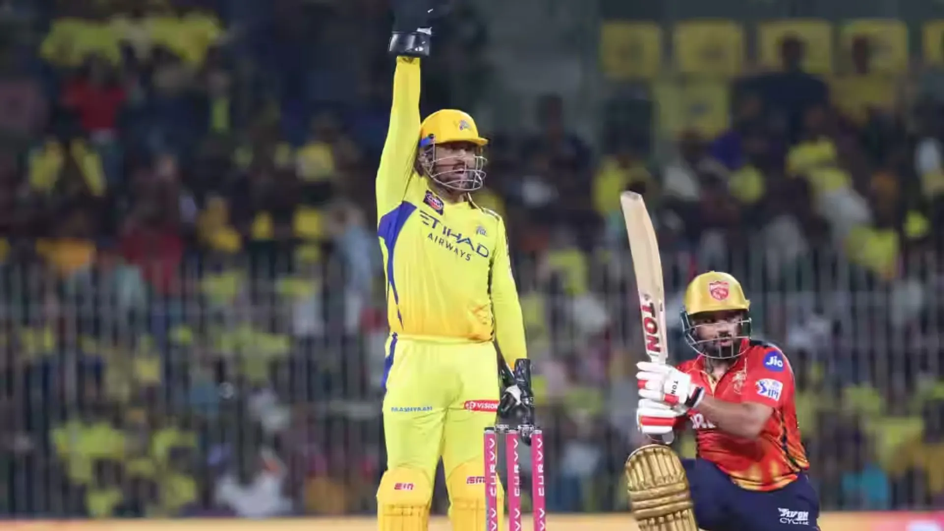 CSK vs PBKS : पंजाब से मिली हार के बाद CSK प्लेऑफ की रेस से हुई बाहर 
