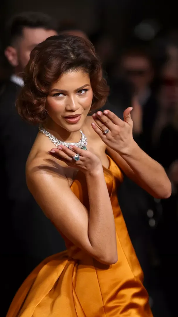  Zendaya   
