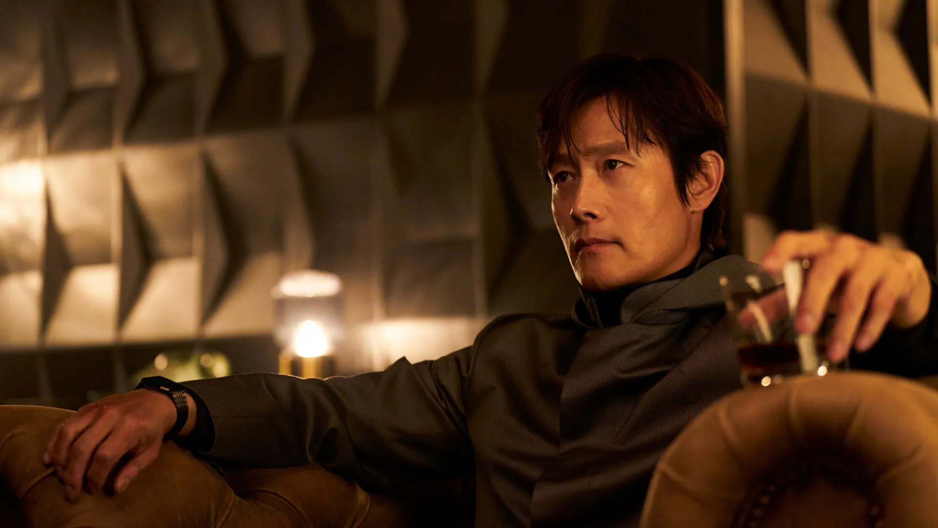  Lee Byung-hun   