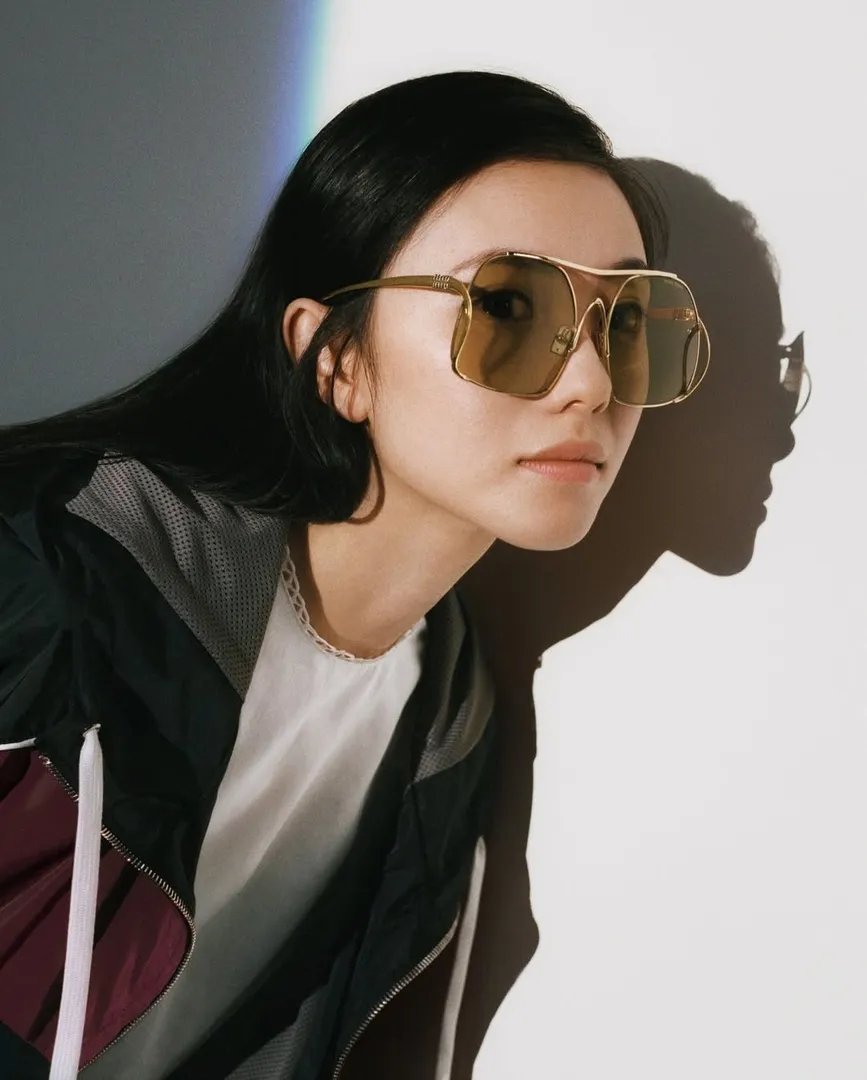  Retro inspirations and bold lines- discover the Miu Ombre sunglasses via link in bio. Creative D   