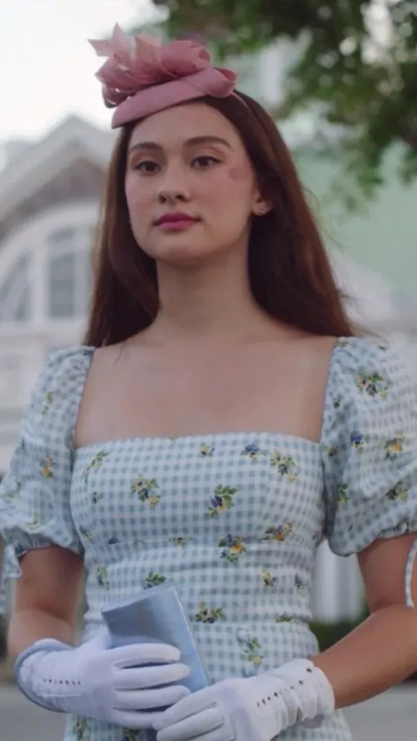 TEA PARTY LOOK DEBb