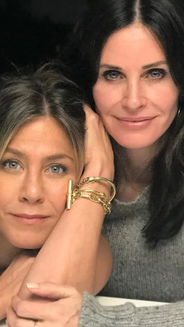  Untitled design - 2025-12-10T142123.885   